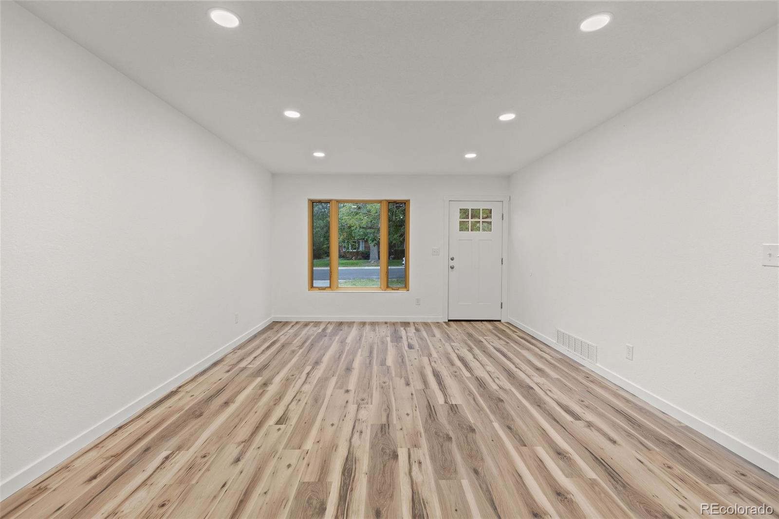 MLS Image #3 for 1283  racine street,aurora, Colorado