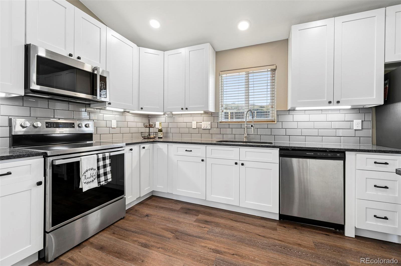 MLS Image #3 for 1276  livingston avenue,colorado springs, Colorado