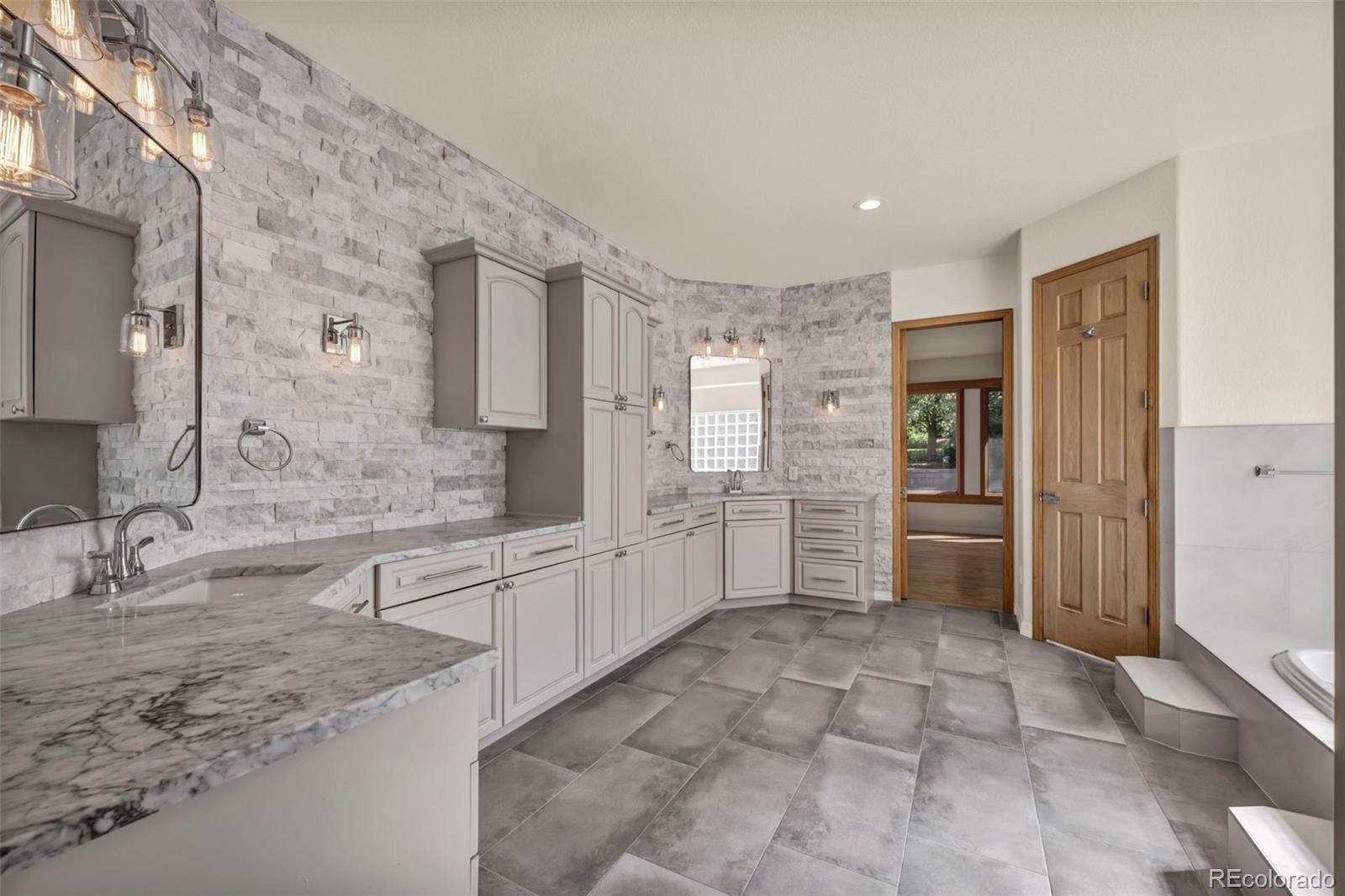 MLS Image #27 for 7152 s perth street,aurora, Colorado