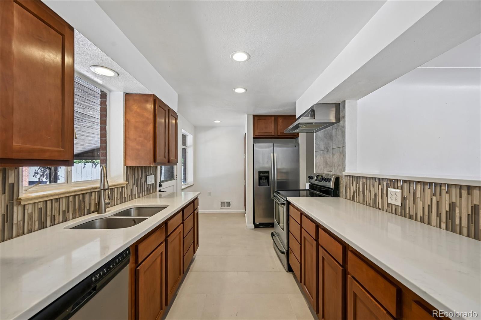 MLS Image #9 for 2261  oakland street,aurora, Colorado