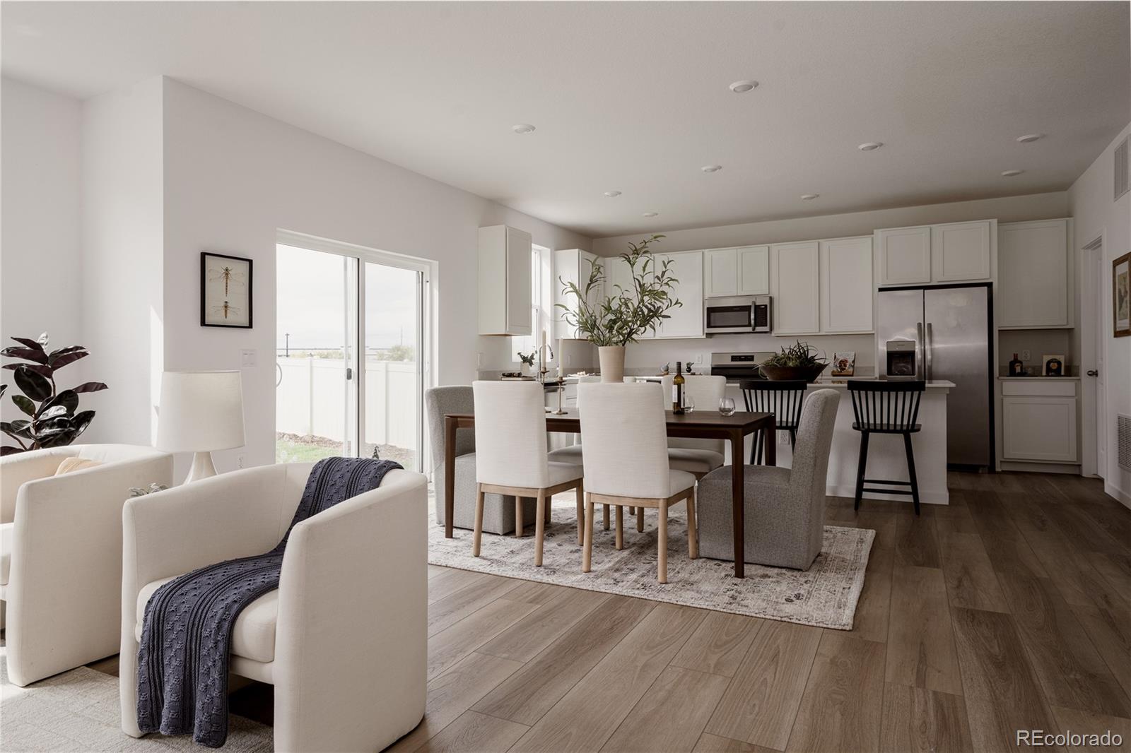 MLS Image #14 for 21824 e 39th avenue,aurora, Colorado