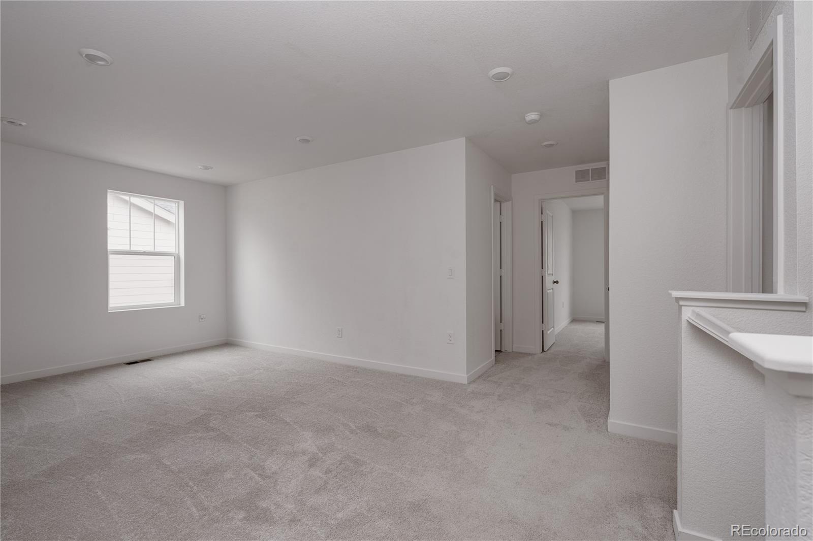 MLS Image #29 for 21824 e 39th avenue,aurora, Colorado