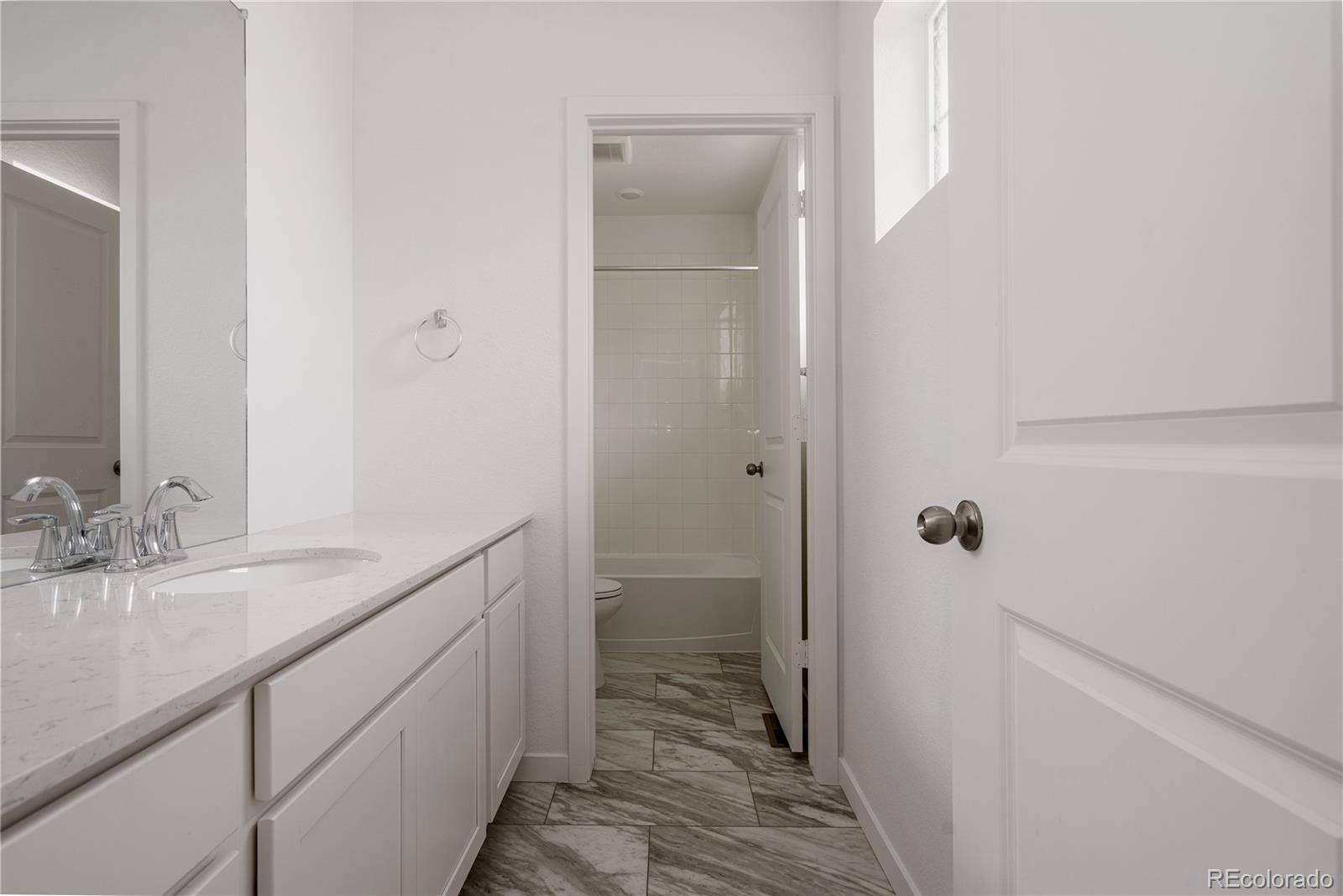 MLS Image #36 for 21824 e 39th avenue,aurora, Colorado