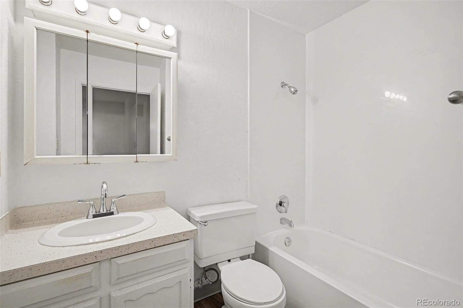 MLS Image #6 for 11819 e canal drive,aurora, Colorado
