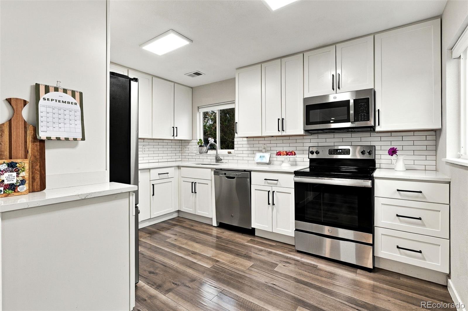 MLS Image #11 for 1444 s bryant street,denver, Colorado