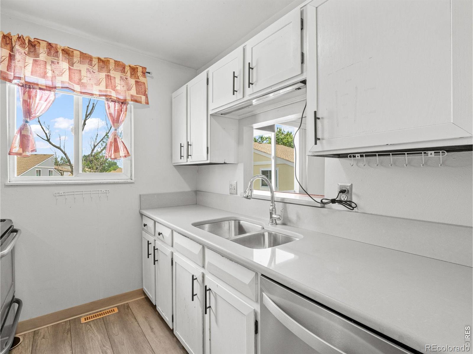 MLS Image #12 for 8765  chase drive,arvada, Colorado