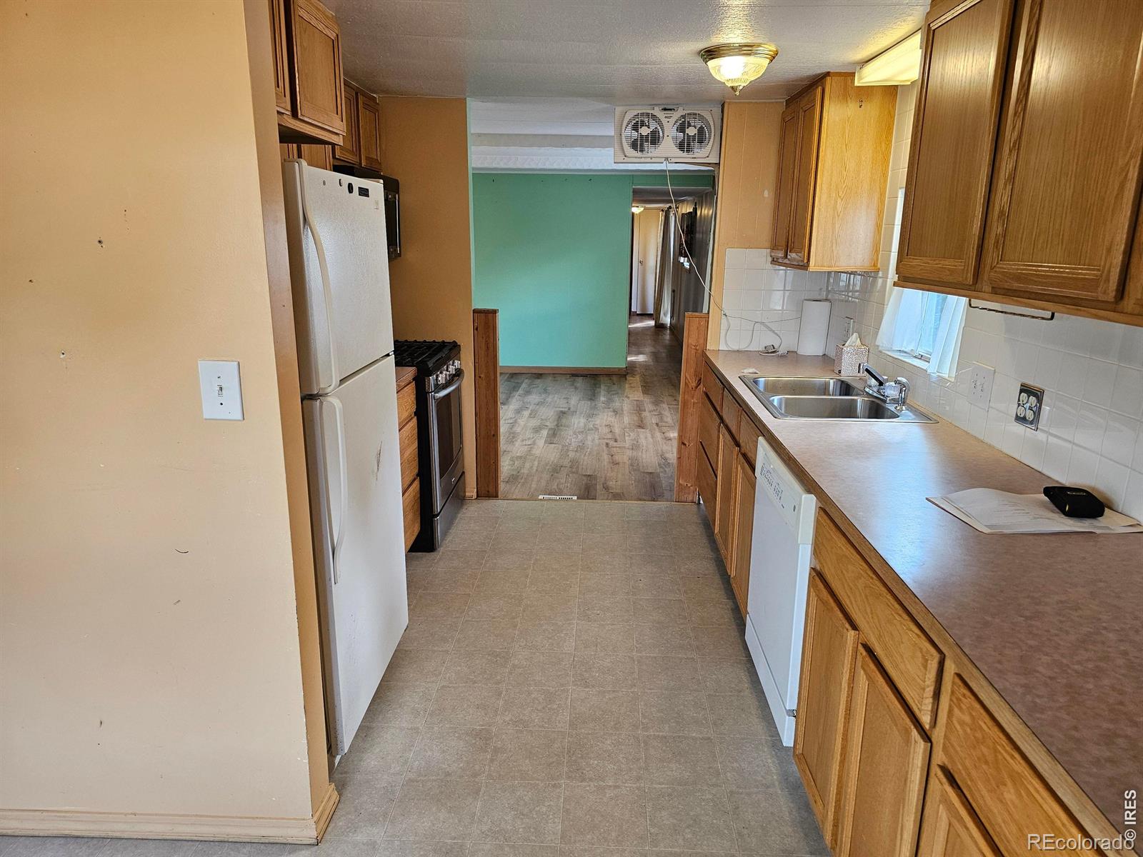 MLS Image #10 for 227  balsam street,log lane village, Colorado