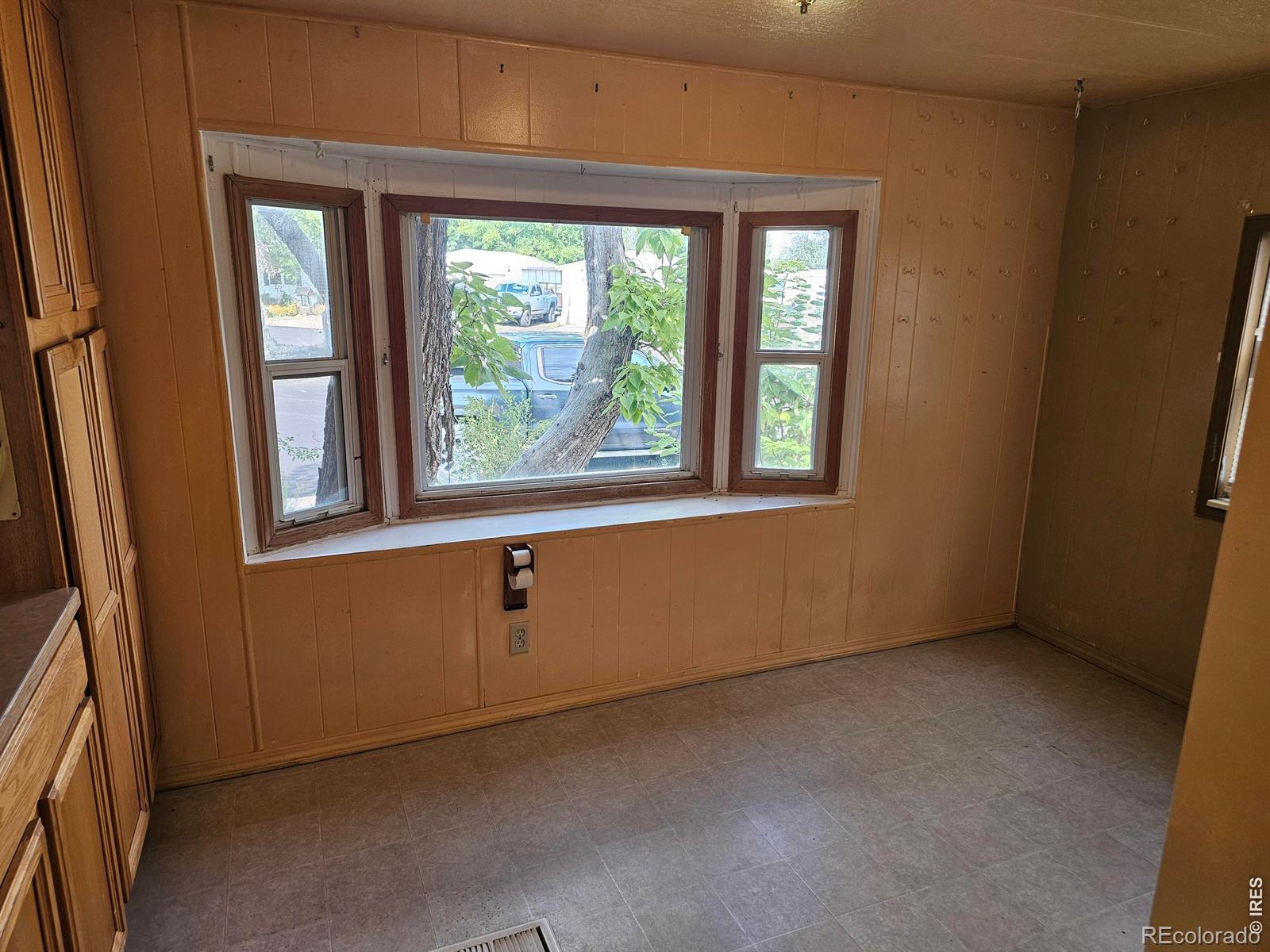 MLS Image #11 for 227  balsam street,log lane village, Colorado