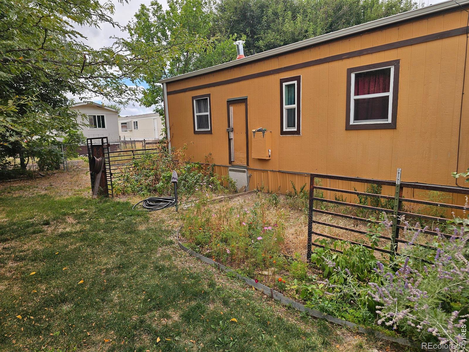 MLS Image #4 for 227  balsam street,log lane village, Colorado