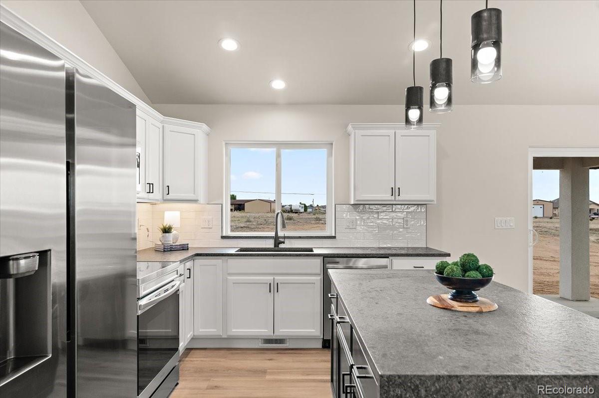 MLS Image #6 for 611 e fredonia drive,pueblo west, Colorado