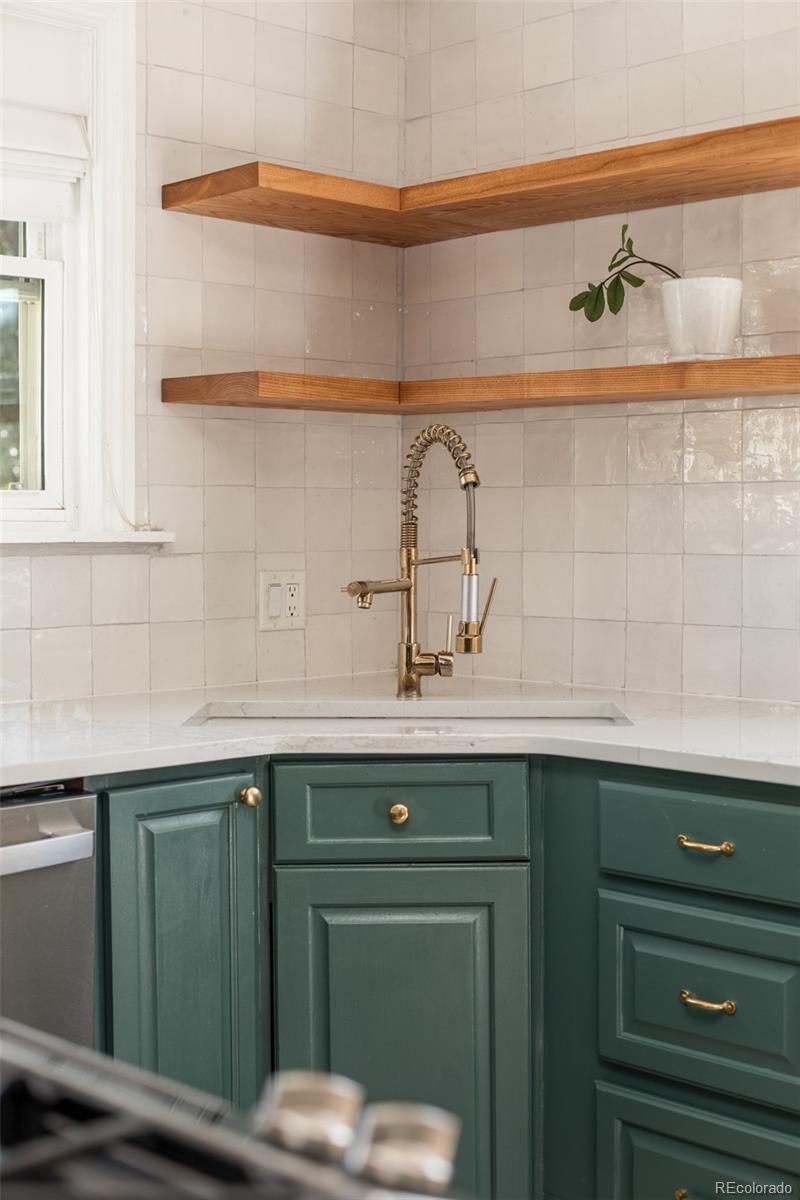 MLS Image #10 for 4870 e 18th avenue,denver, Colorado