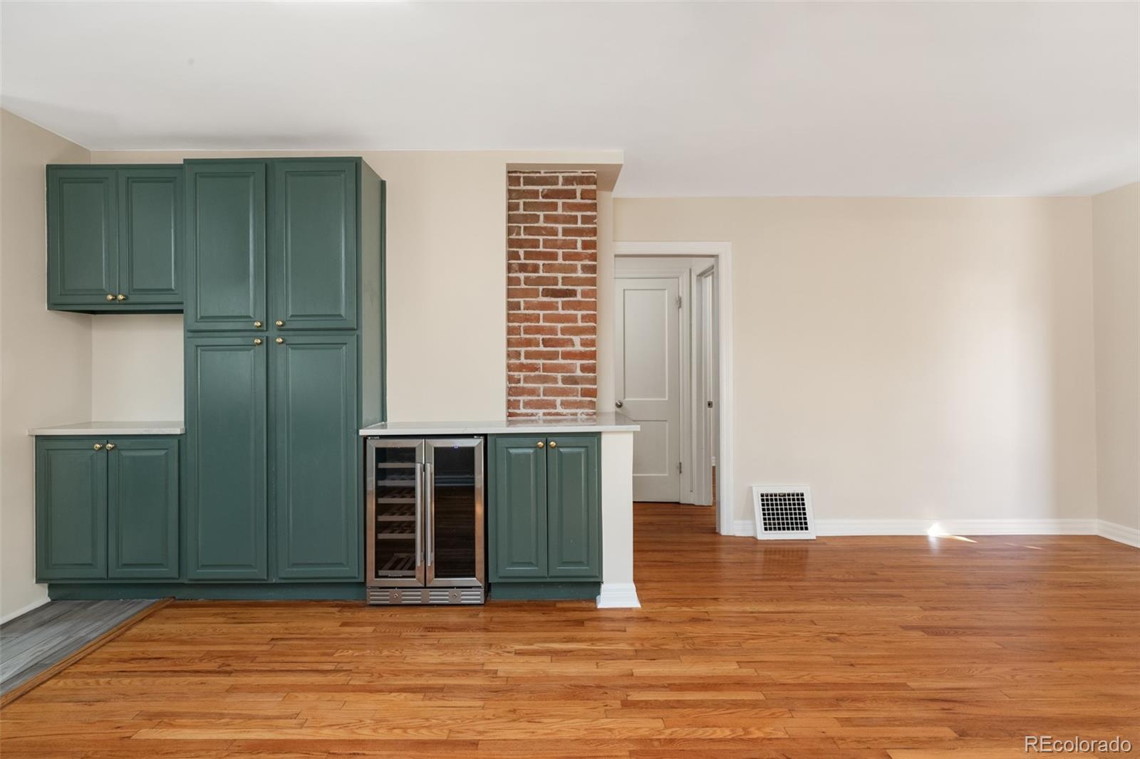 MLS Image #6 for 4870 e 18th avenue,denver, Colorado