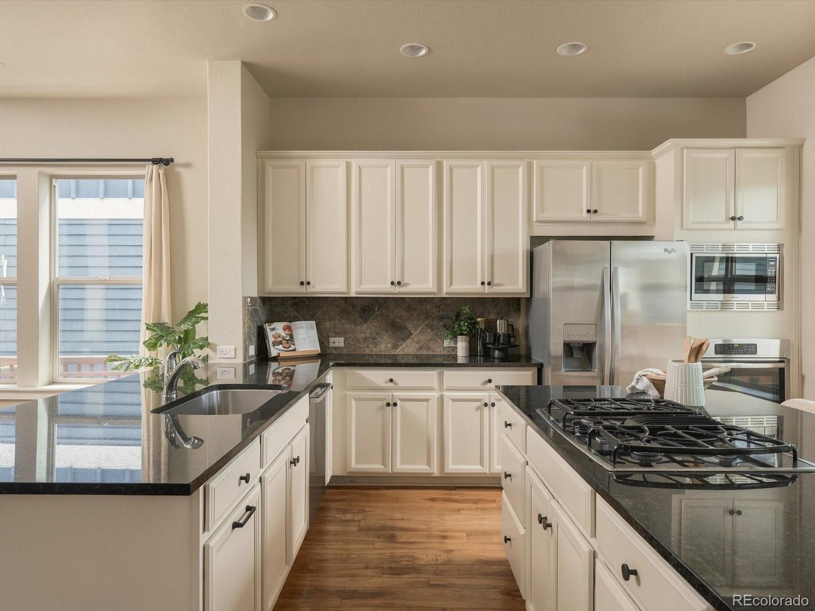 MLS Image #8 for 2861  lima street,denver, Colorado