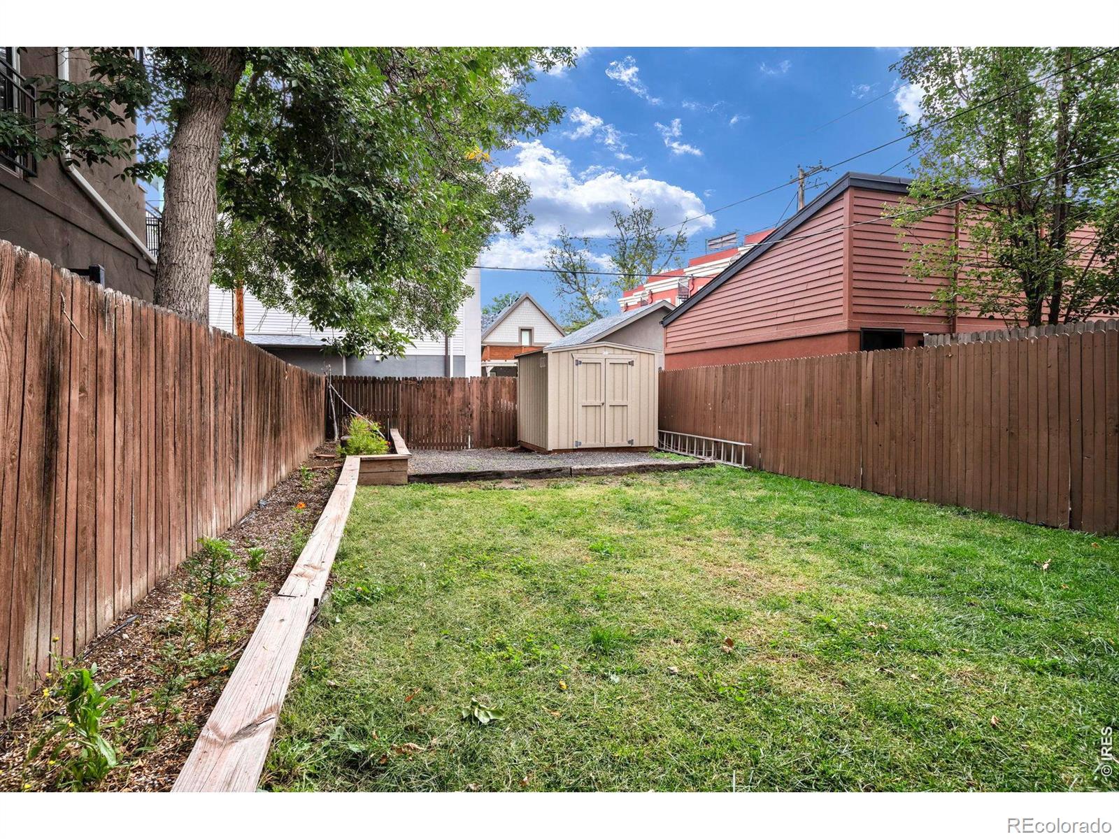 MLS Image #26 for 1876  race street,denver, Colorado