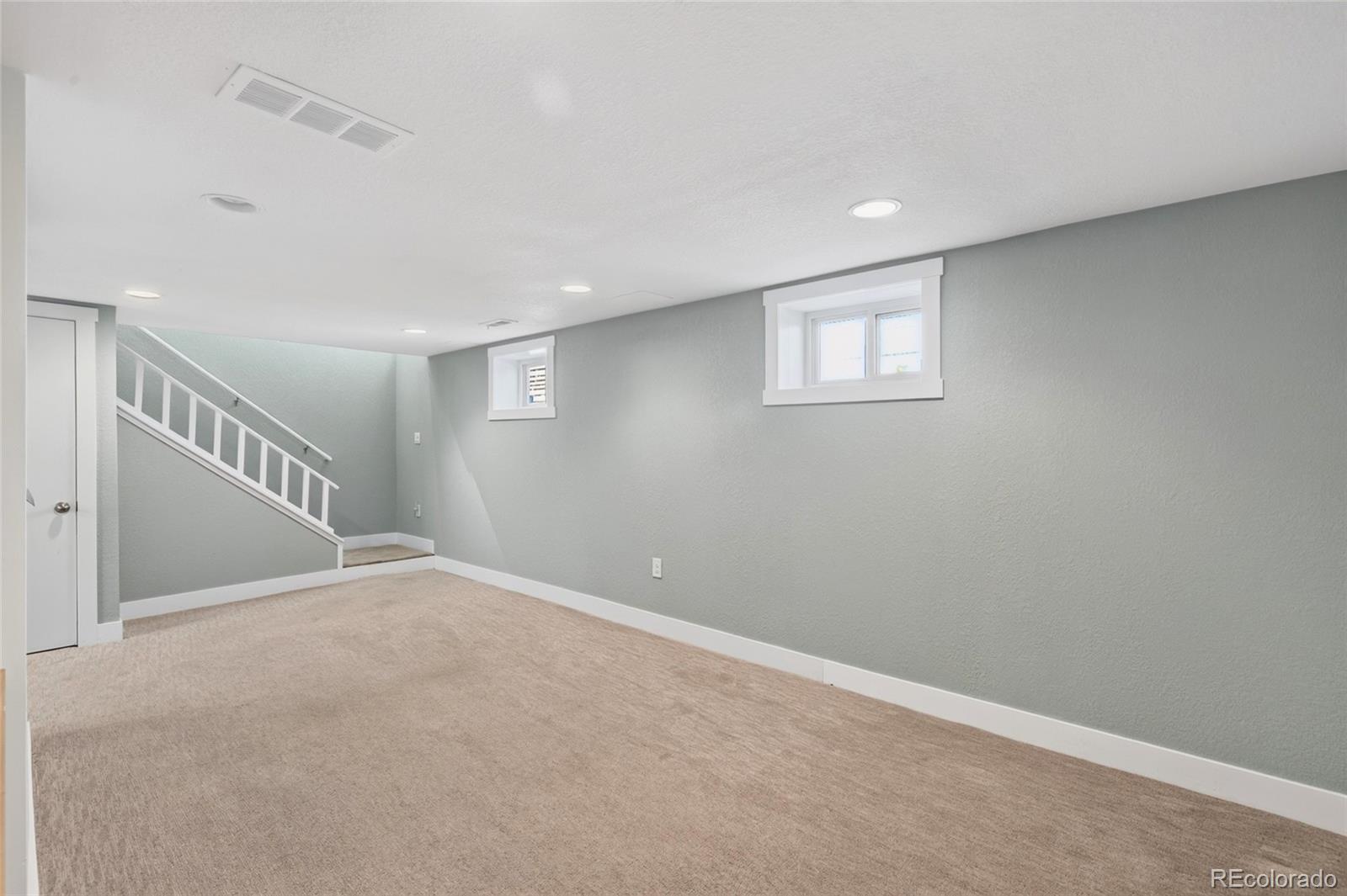 MLS Image #18 for 5195 n raleigh street,denver, Colorado