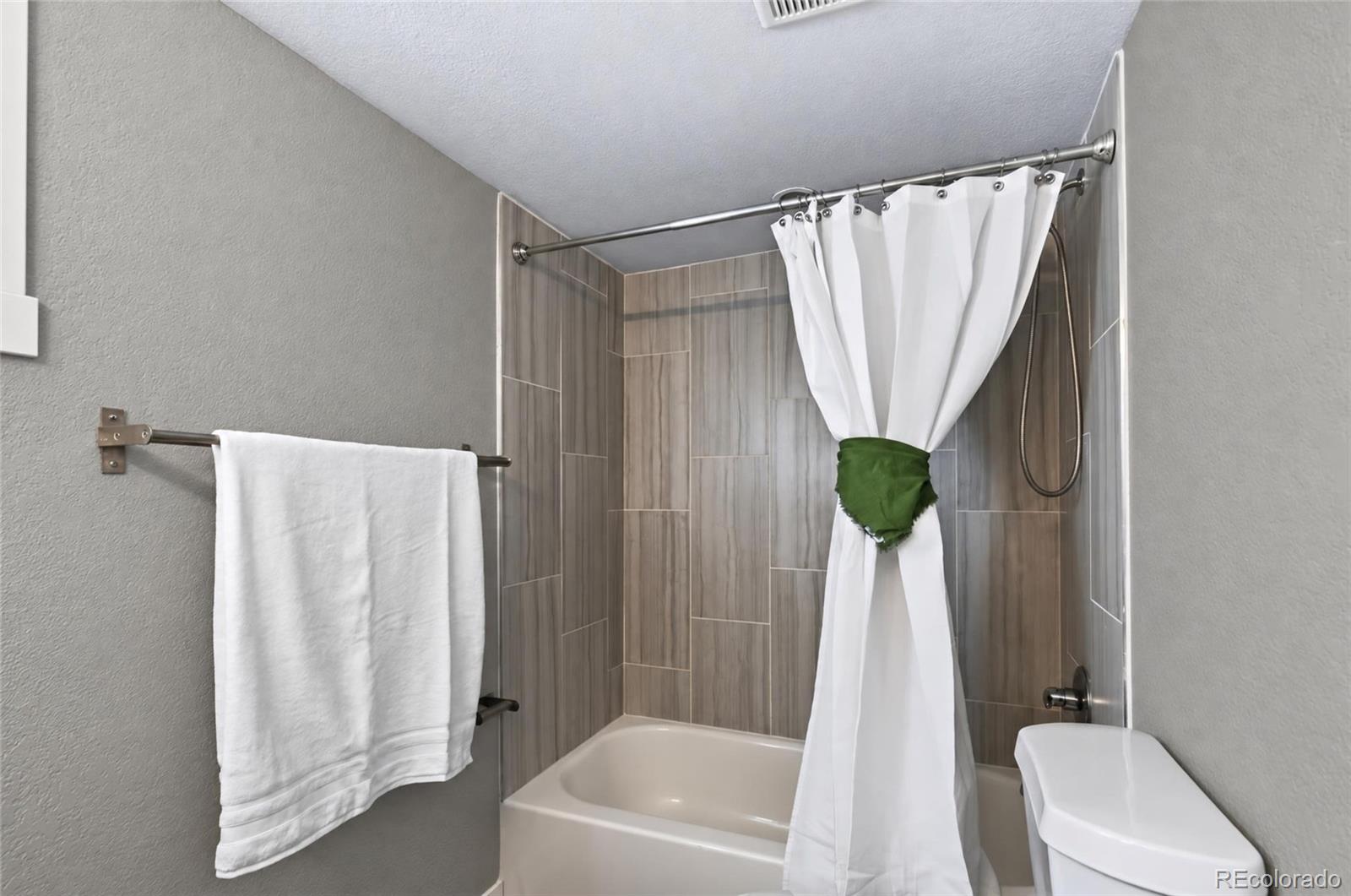 MLS Image #19 for 5195 n raleigh street,denver, Colorado