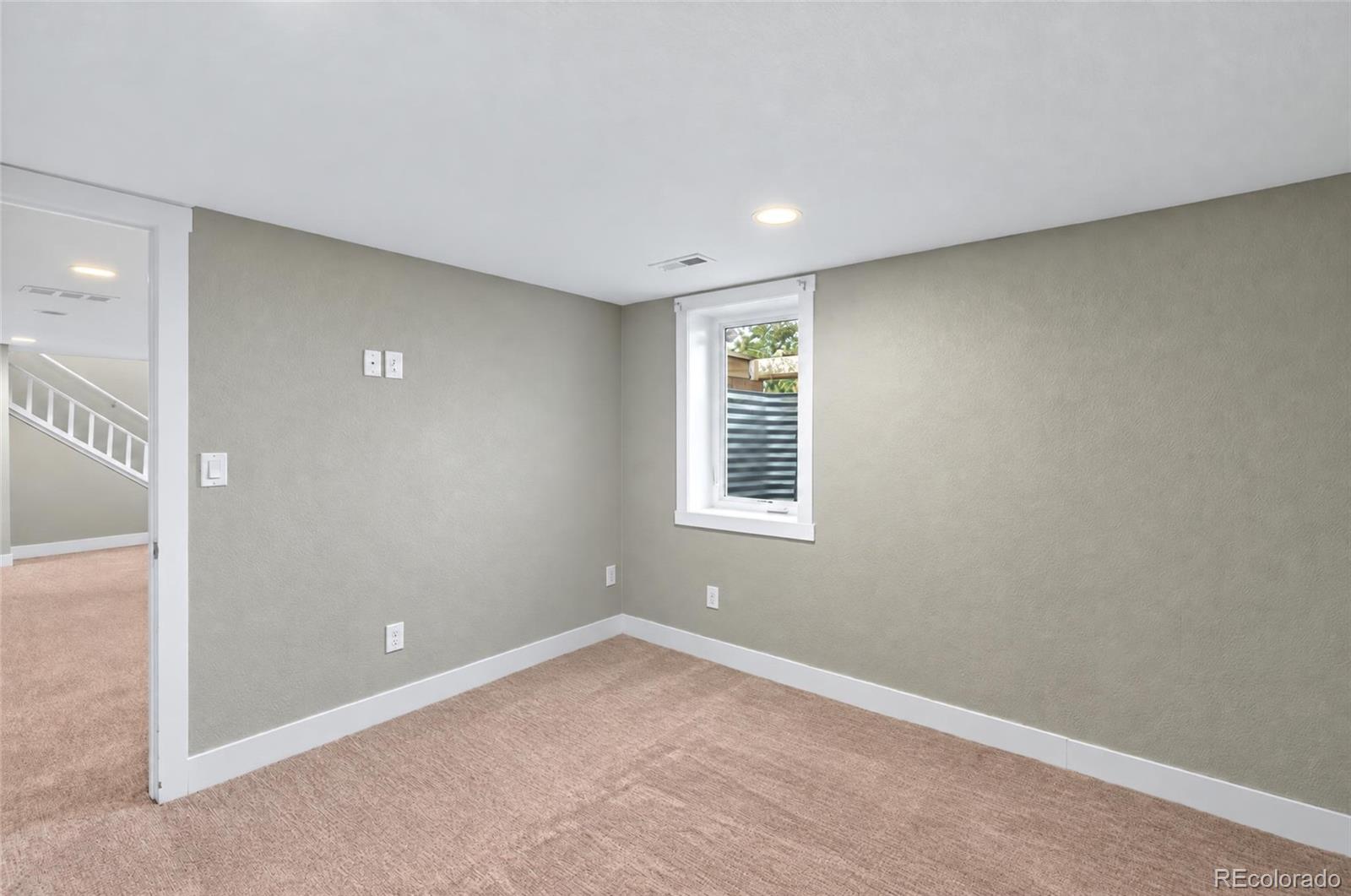 MLS Image #25 for 5195 n raleigh street,denver, Colorado