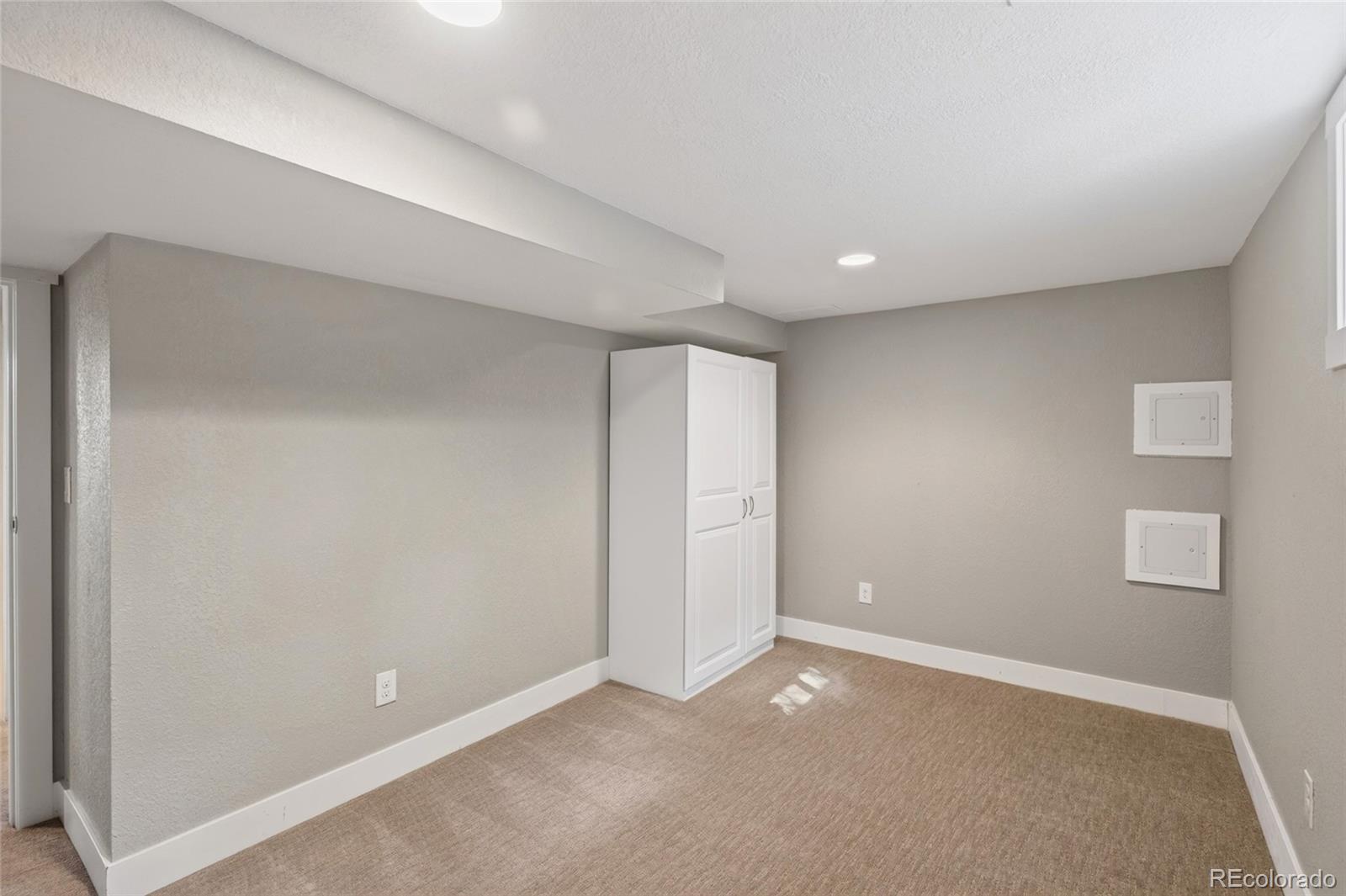 MLS Image #26 for 5195 n raleigh street,denver, Colorado