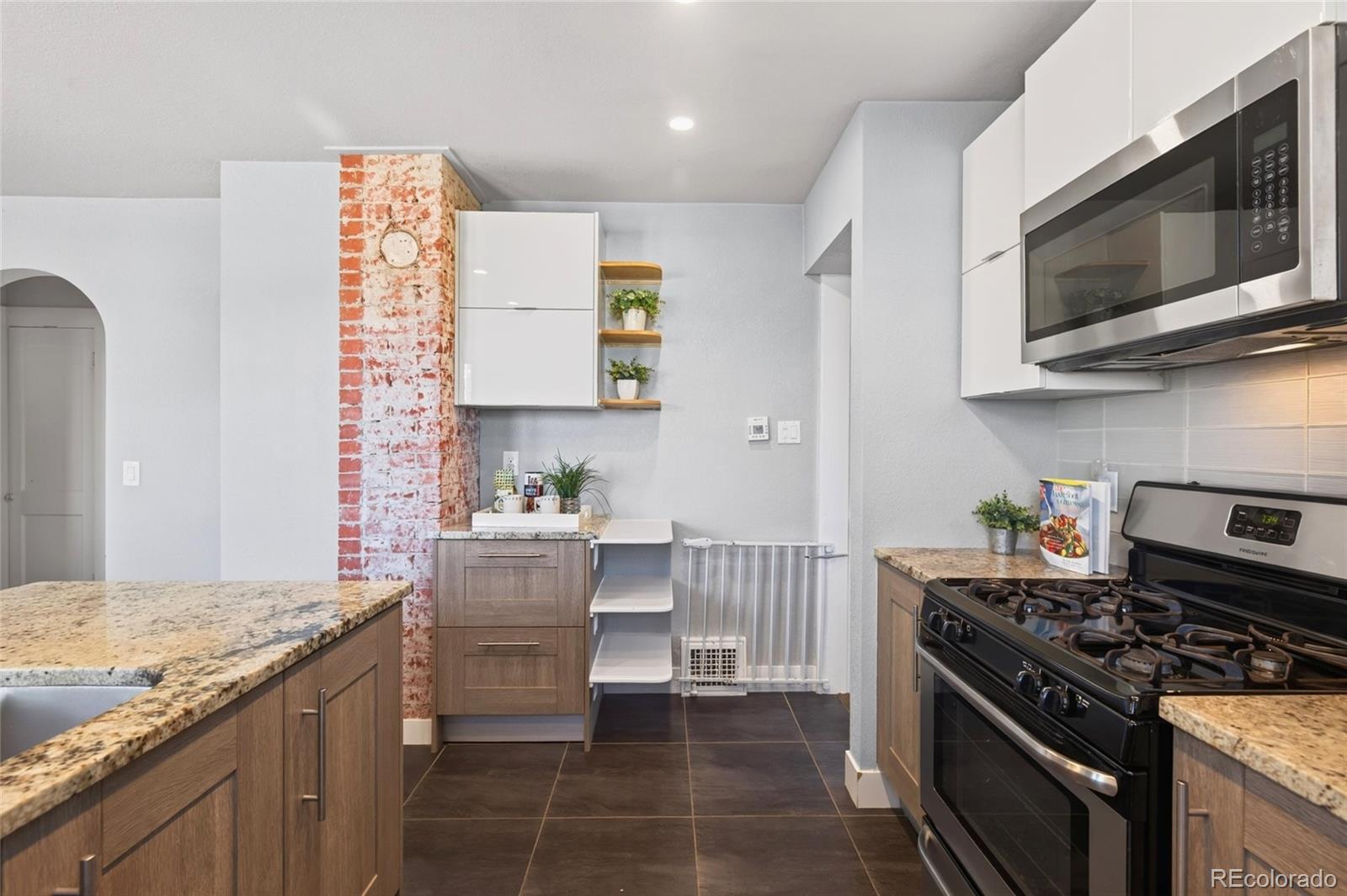 MLS Image #8 for 5195 n raleigh street,denver, Colorado