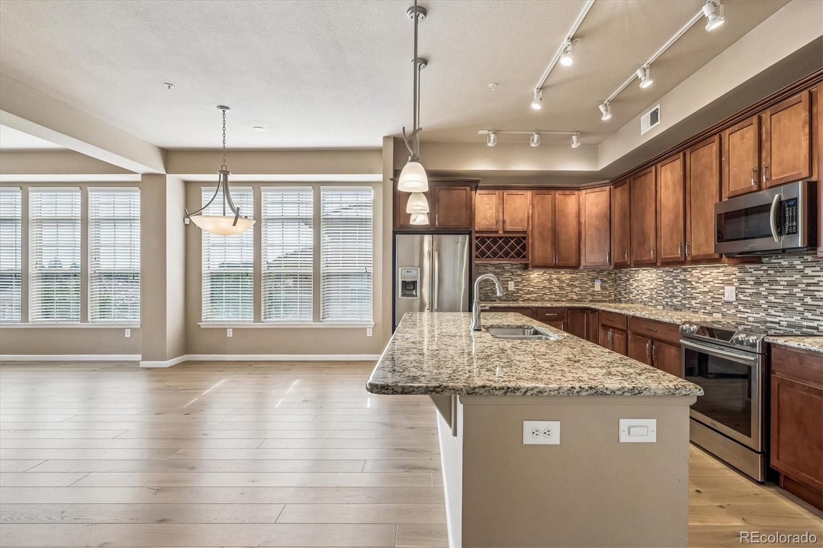 MLS Image #5 for 7820  inverness boulevard 312,englewood, Colorado