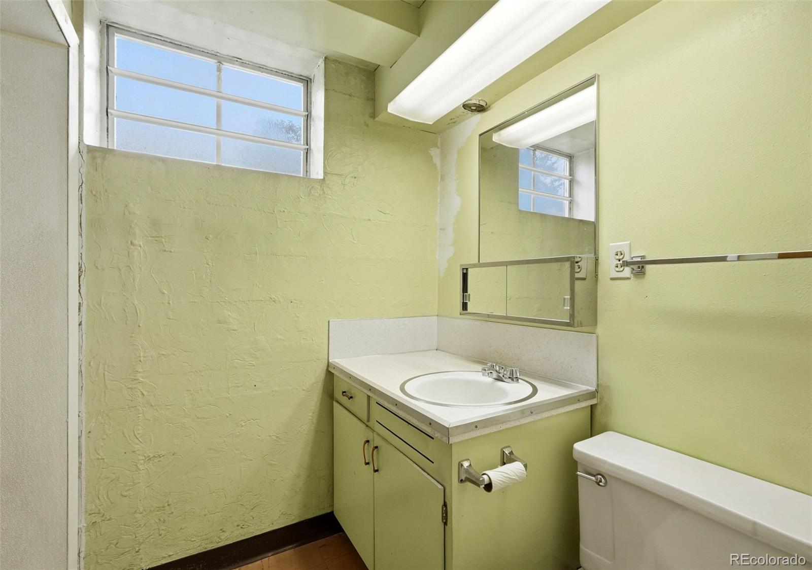 MLS Image #22 for 5760 e floyd avenue,denver, Colorado