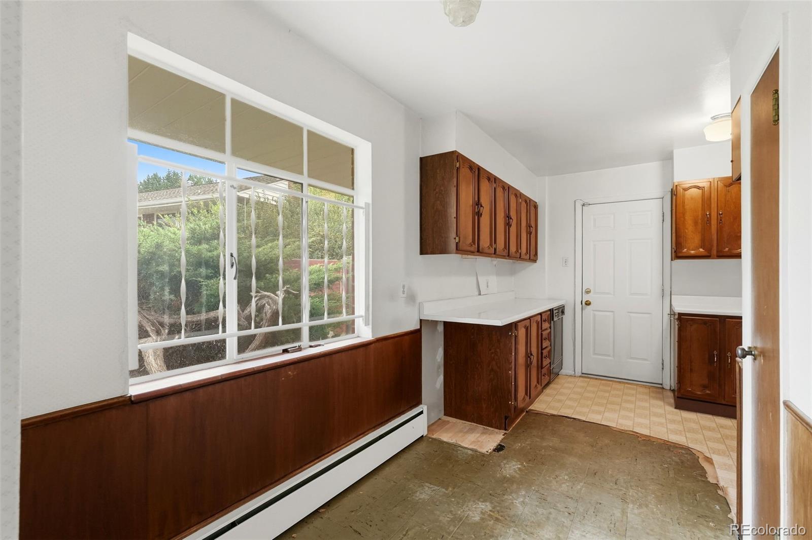 MLS Image #9 for 5760 e floyd avenue,denver, Colorado