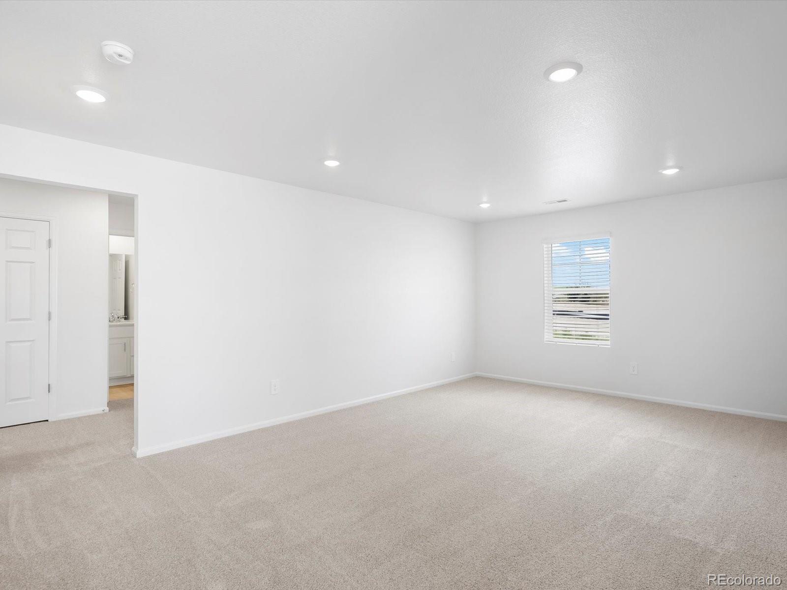 MLS Image #13 for 4601  sunsplash way,johnstown, Colorado