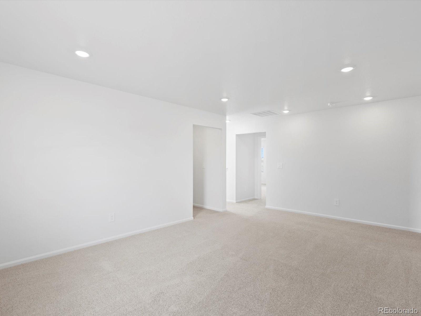 MLS Image #14 for 4601  sunsplash way,johnstown, Colorado