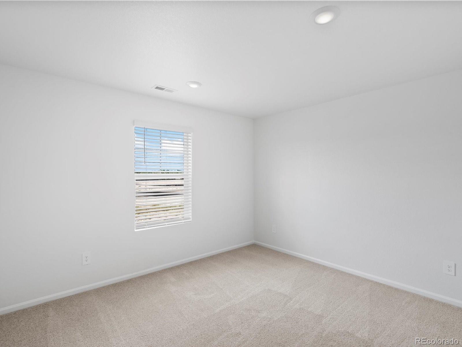 MLS Image #16 for 4601  sunsplash way,johnstown, Colorado