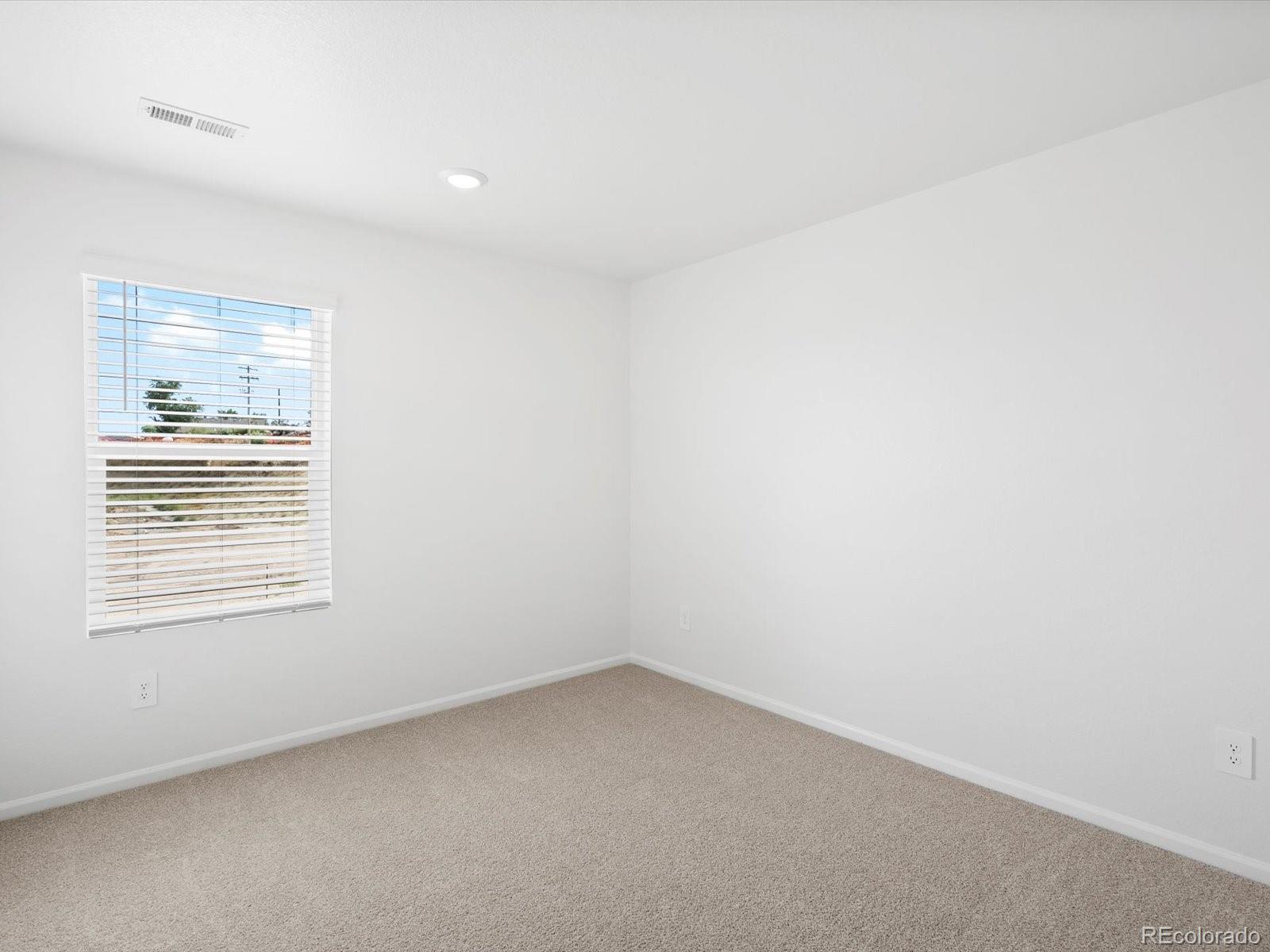 MLS Image #19 for 4601  sunsplash way,johnstown, Colorado