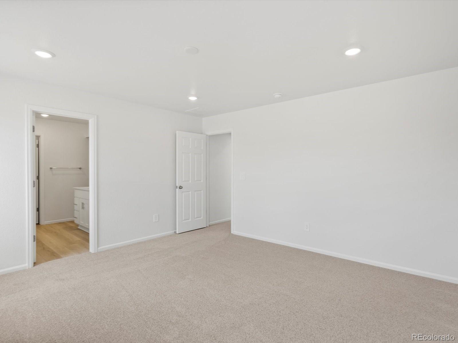 MLS Image #21 for 4601  sunsplash way,johnstown, Colorado