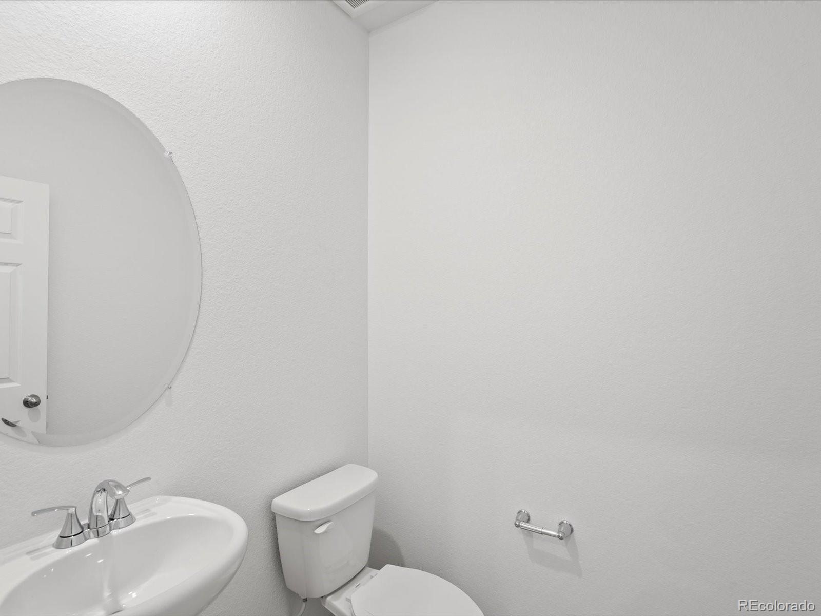MLS Image #3 for 4601  sunsplash way,johnstown, Colorado
