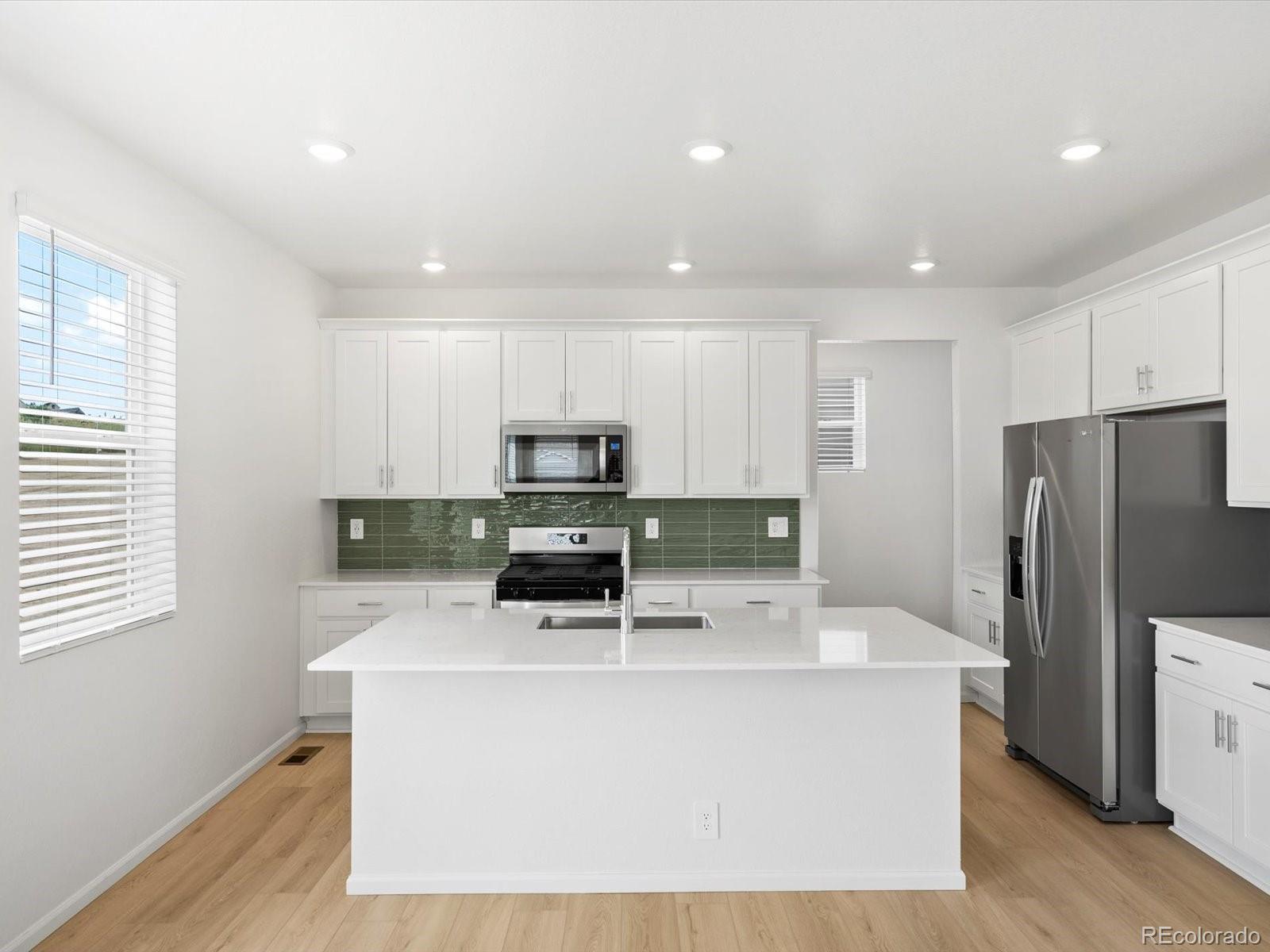 MLS Image #6 for 4601  sunsplash way,johnstown, Colorado