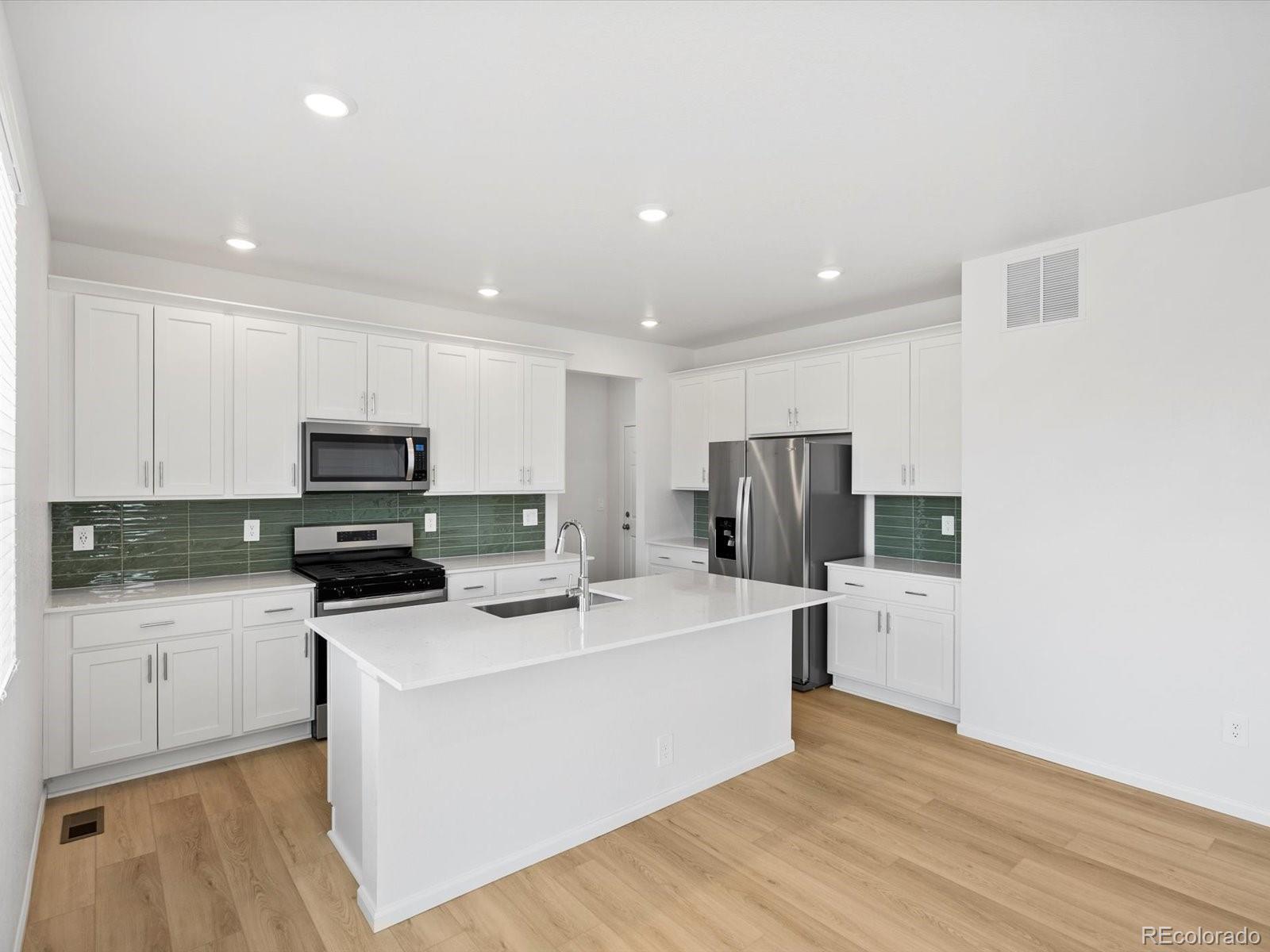 MLS Image #7 for 4601  sunsplash way,johnstown, Colorado