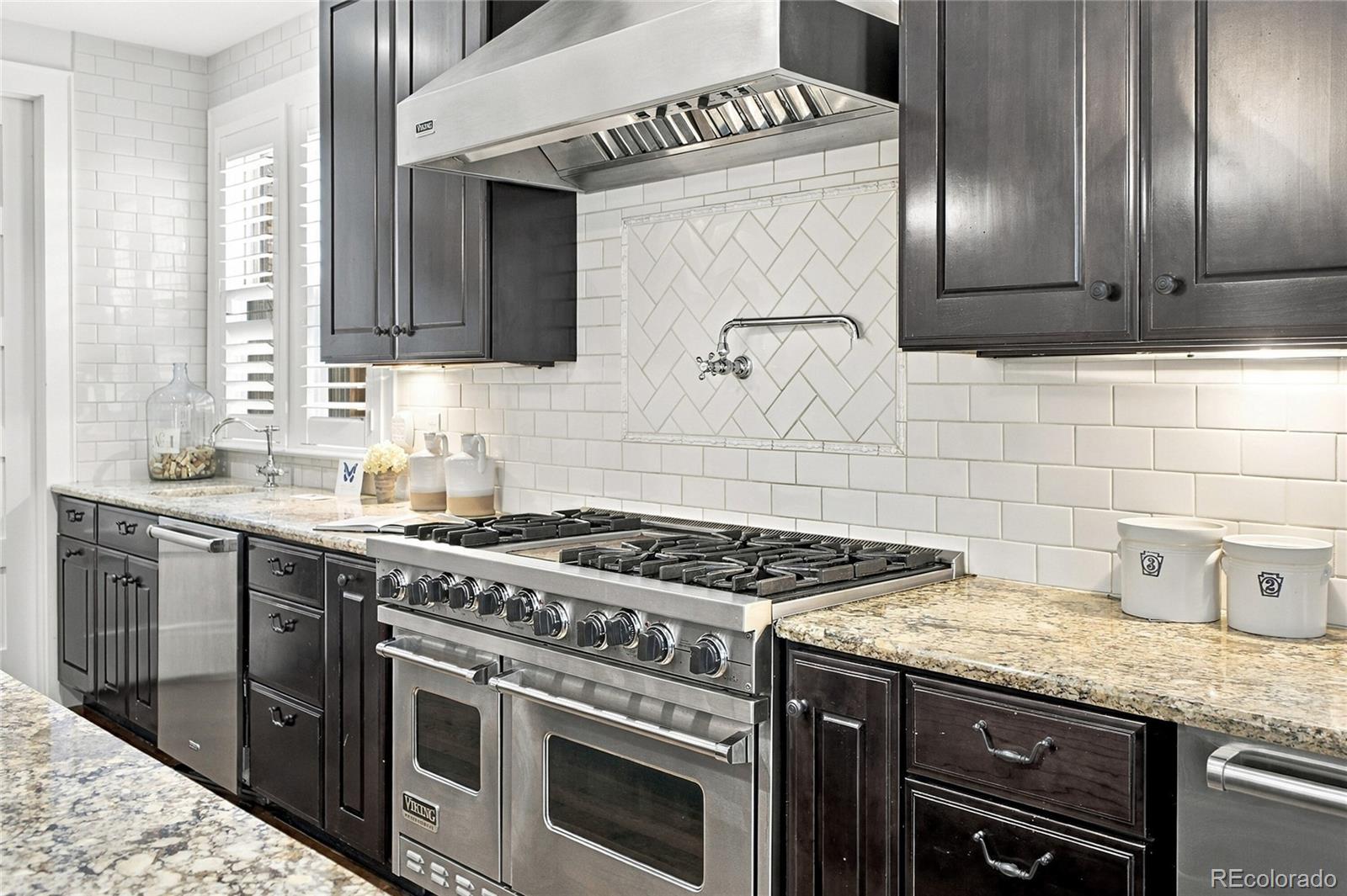 MLS Image #10 for 2454 s columbine street,denver, Colorado