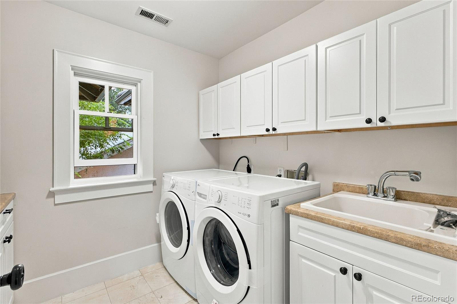 MLS Image #20 for 2454 s columbine street,denver, Colorado