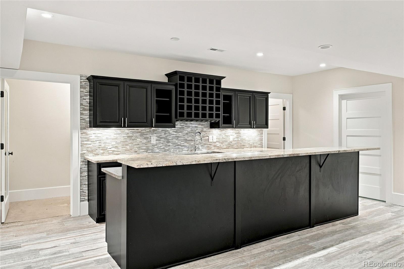 MLS Image #29 for 2454 s columbine street,denver, Colorado