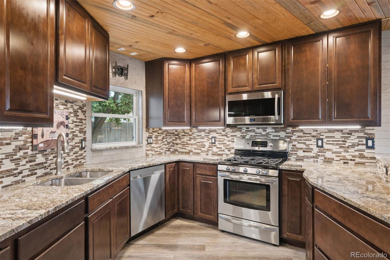 MLS Image #14 for 993  torrey street,golden, Colorado