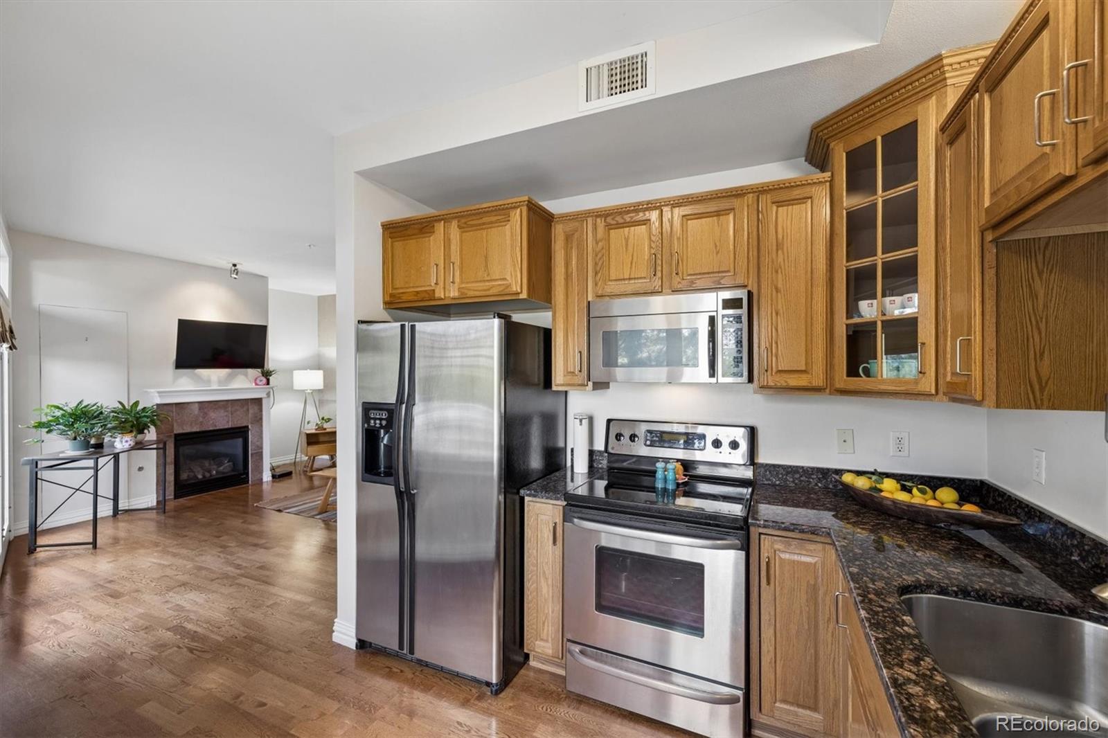 MLS Image #7 for 2700 e cherry creek south drive,denver, Colorado