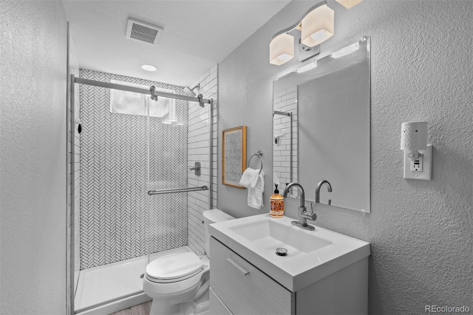 MLS Image #34 for 4424 e maplewood avenue,centennial, Colorado