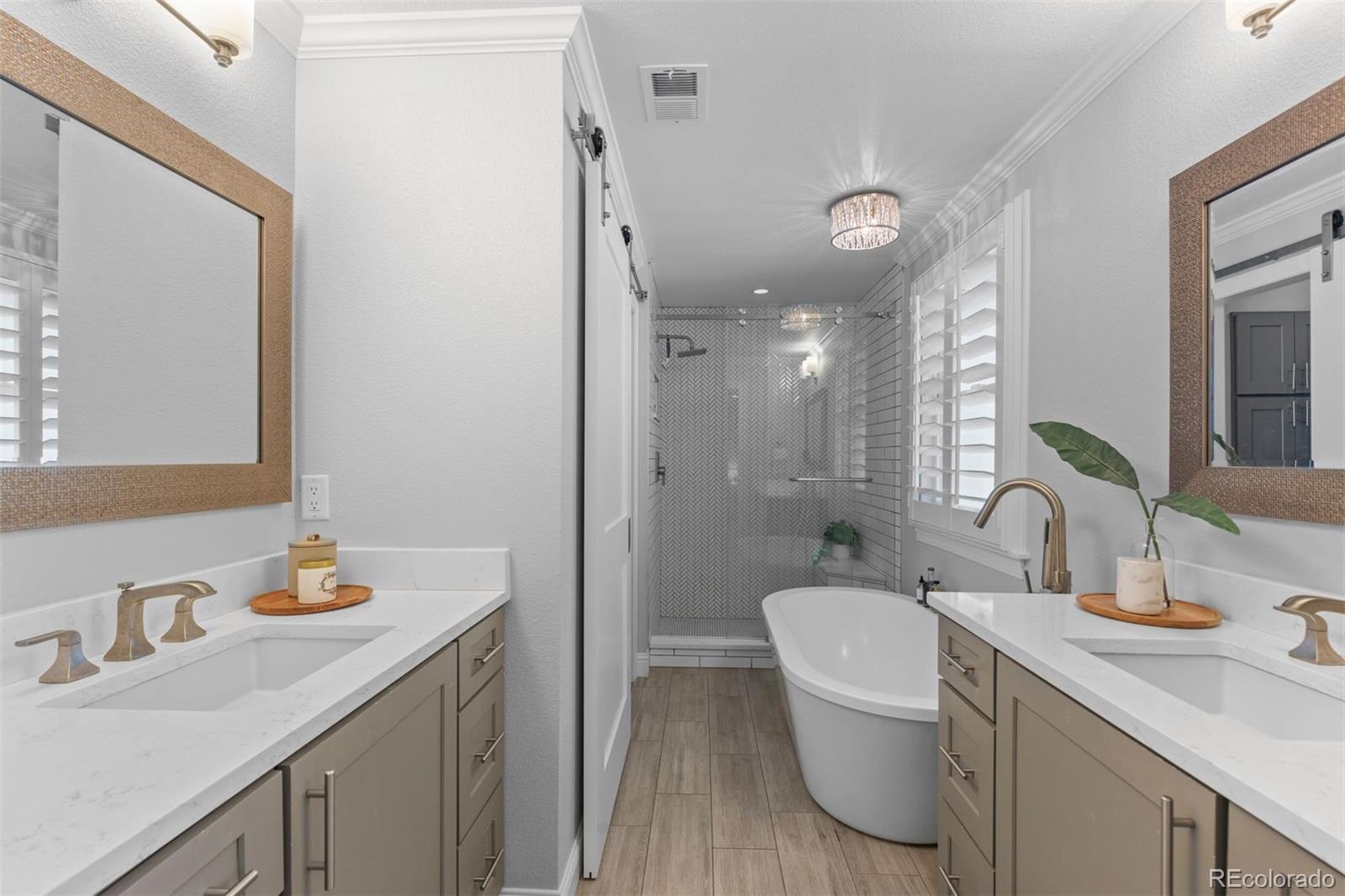 MLS Image #8 for 4424 e maplewood avenue,centennial, Colorado