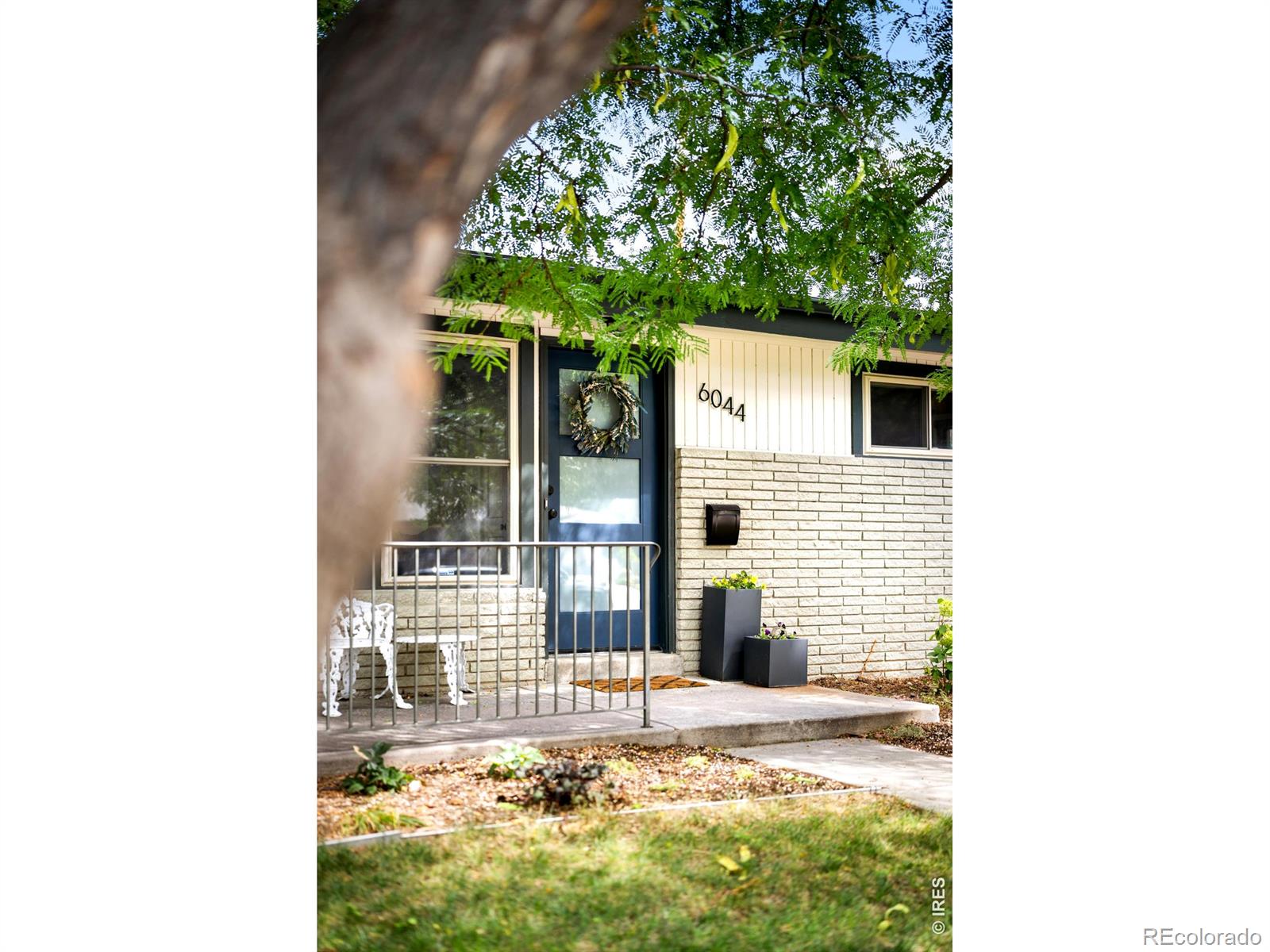 MLS Image #2 for 6044 s fairfield street,littleton, Colorado