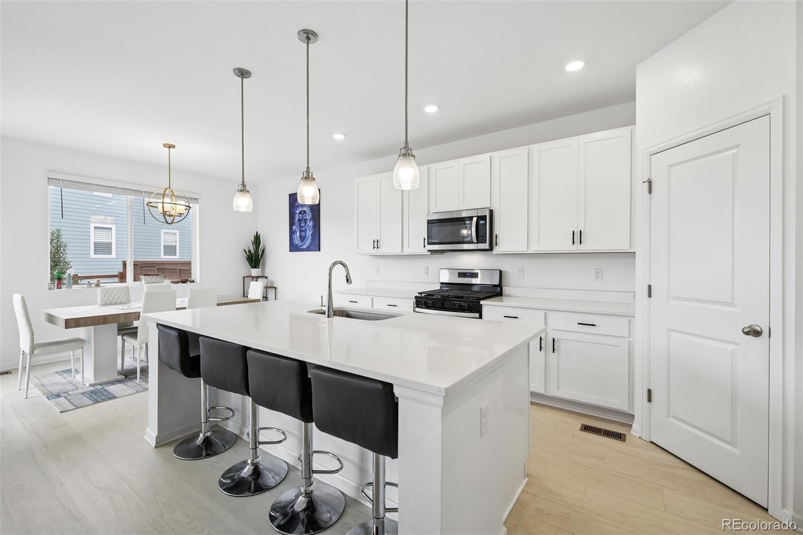 MLS Image #10 for 61  acorn creek court,longmont, Colorado