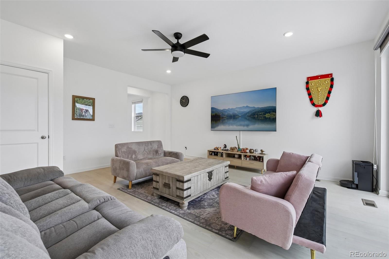 MLS Image #5 for 61  acorn creek court,longmont, Colorado