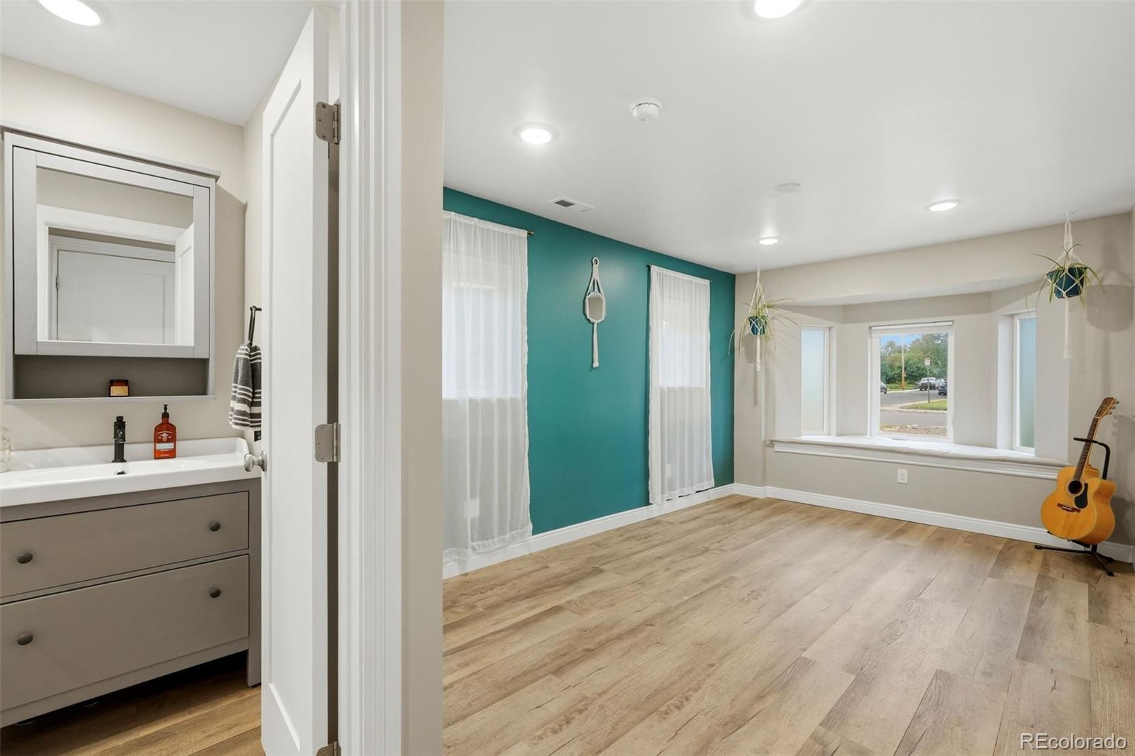 MLS Image #18 for 3235 e 29th avenue,denver, Colorado