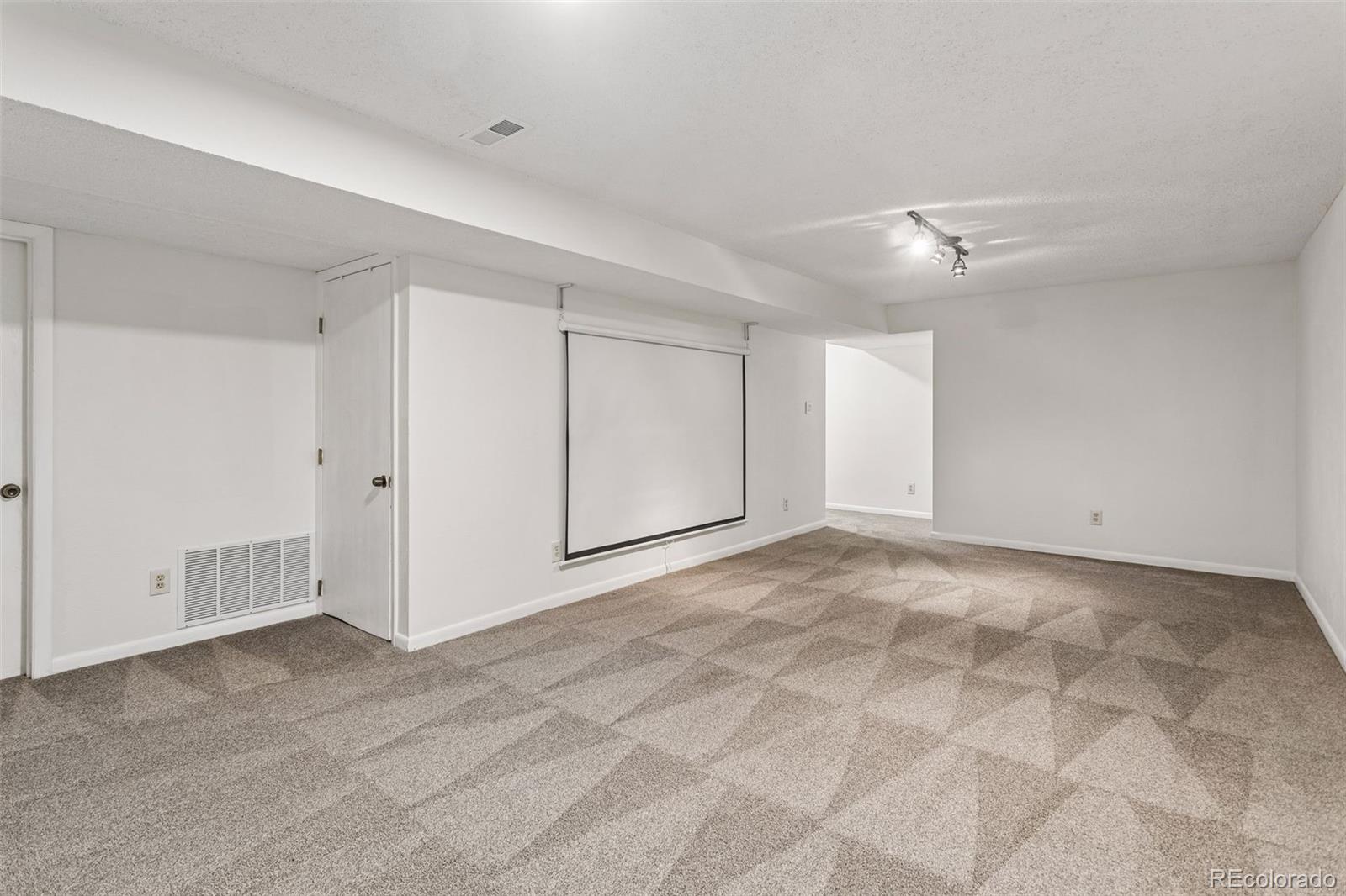 MLS Image #32 for 10380 w jewell avenue c,lakewood, Colorado