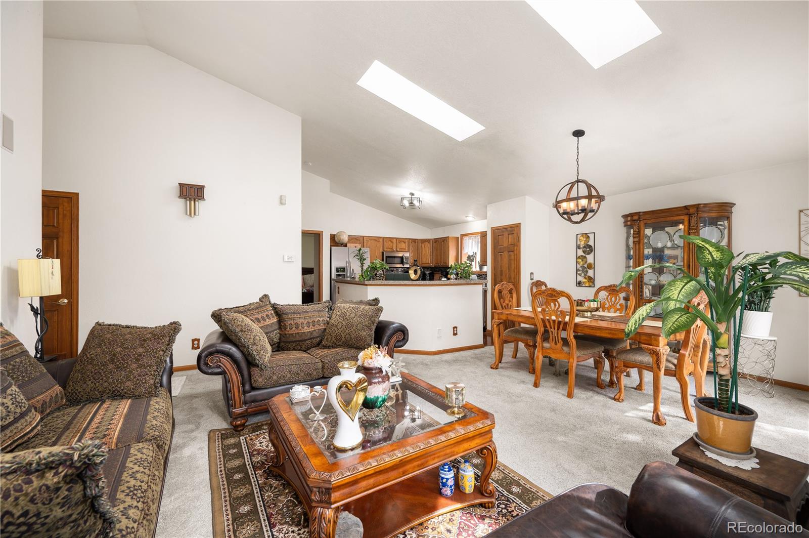 MLS Image #5 for 740  kittredge street,aurora, Colorado