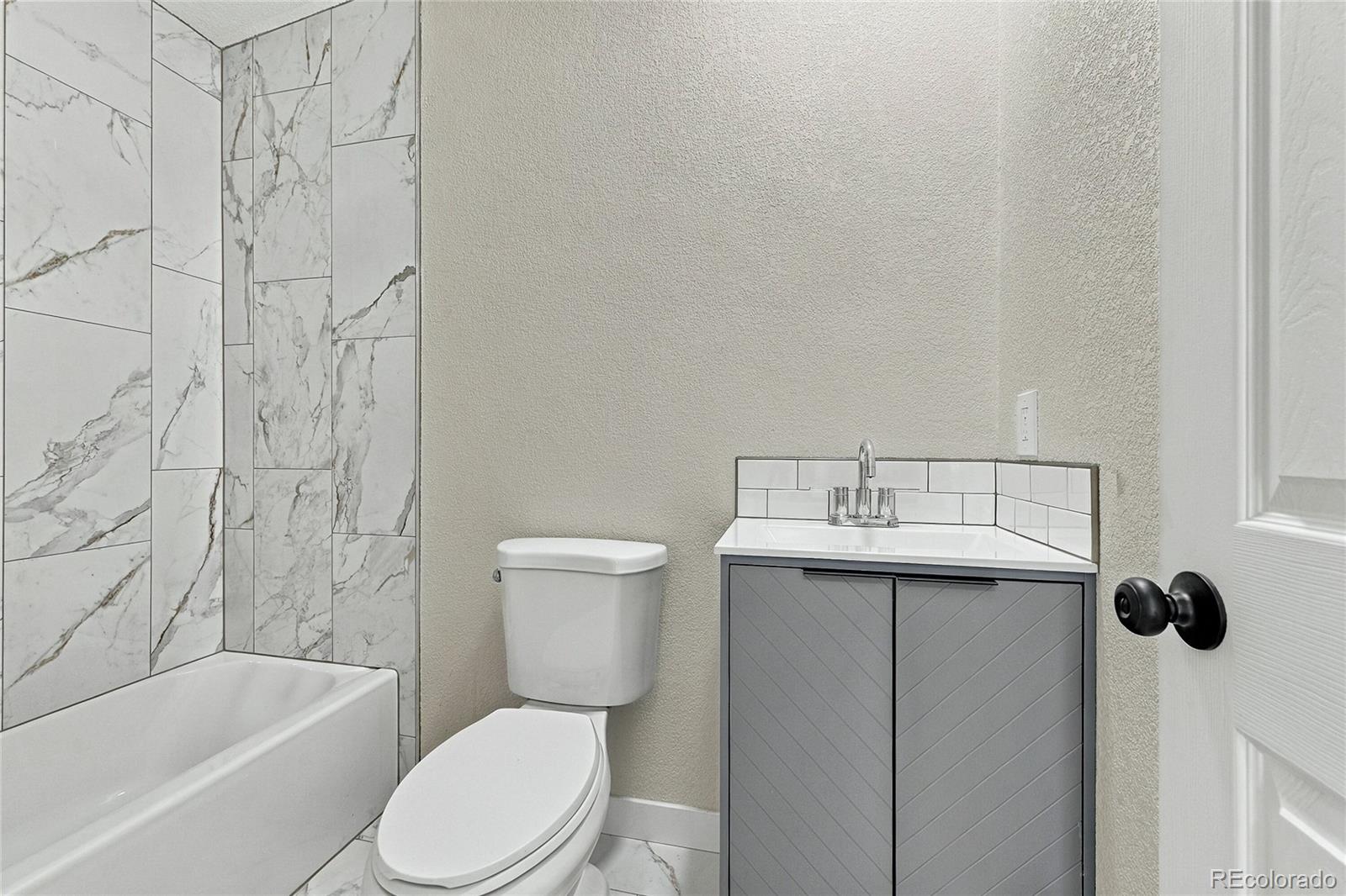 MLS Image #16 for 3437 w 3rd street,greeley, Colorado