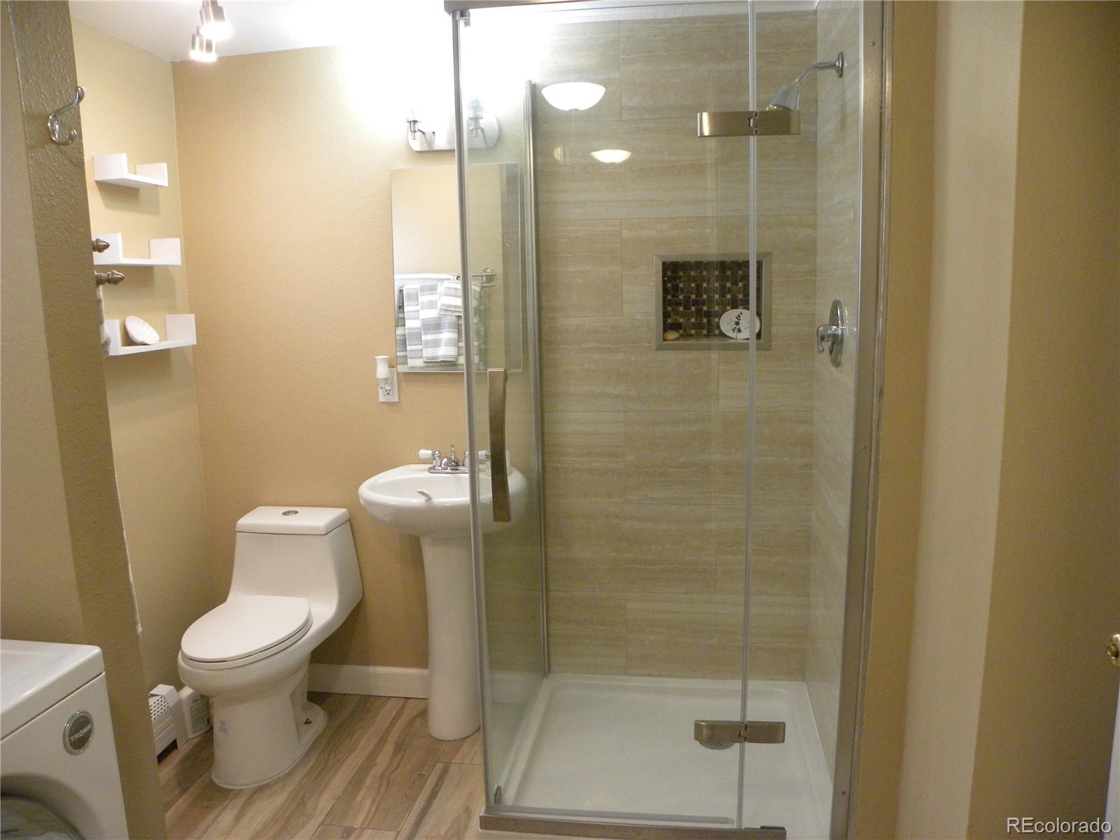 MLS Image #4 for 13204 e parkview drive,aurora, Colorado