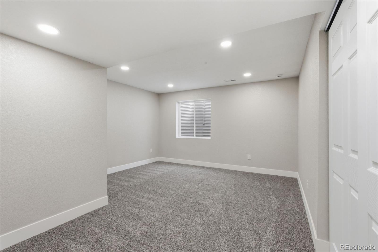 MLS Image #28 for 20375 e 49th avenue,denver, Colorado